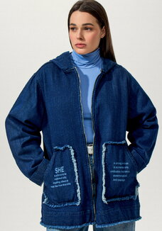 Джинсовая куртка на молнии с капюшоном