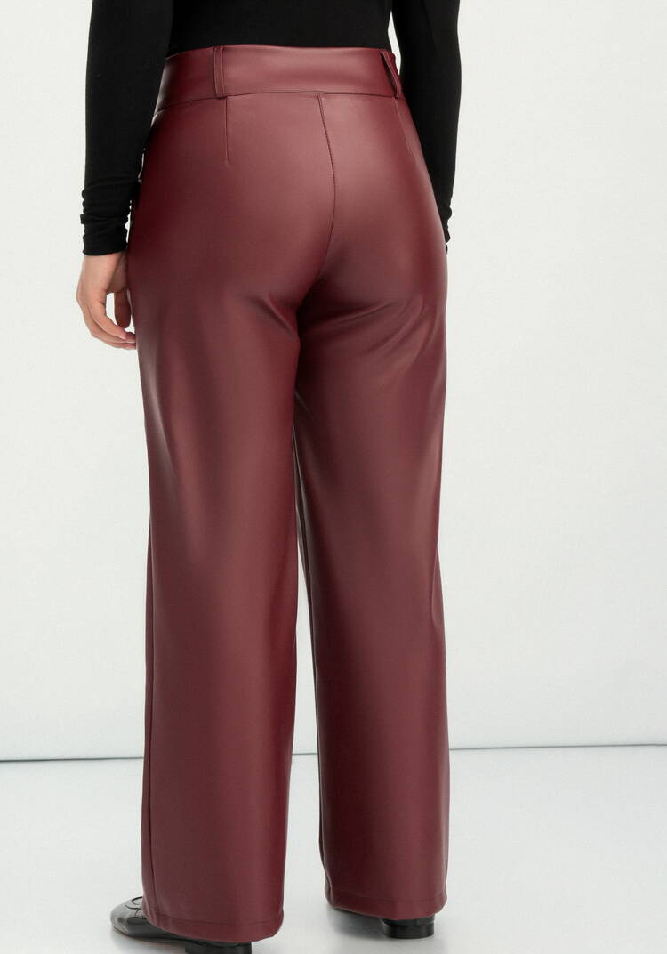 Брюки прямого кроя из экокожи шир.  750, рис. 3