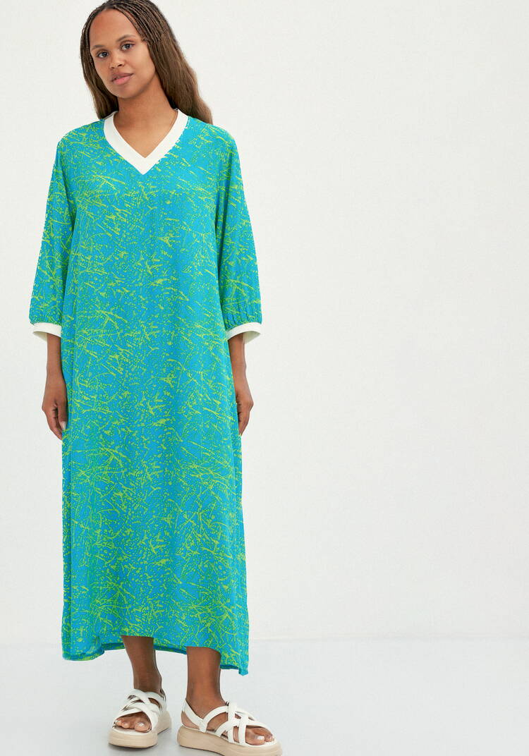 Платье А-силуэта с контрастной отделкой шир.  750, рис. 20