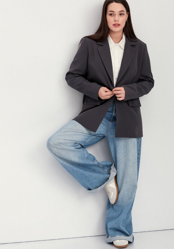 Пиджак однобортный на подкладке шир.  580, рис. 31