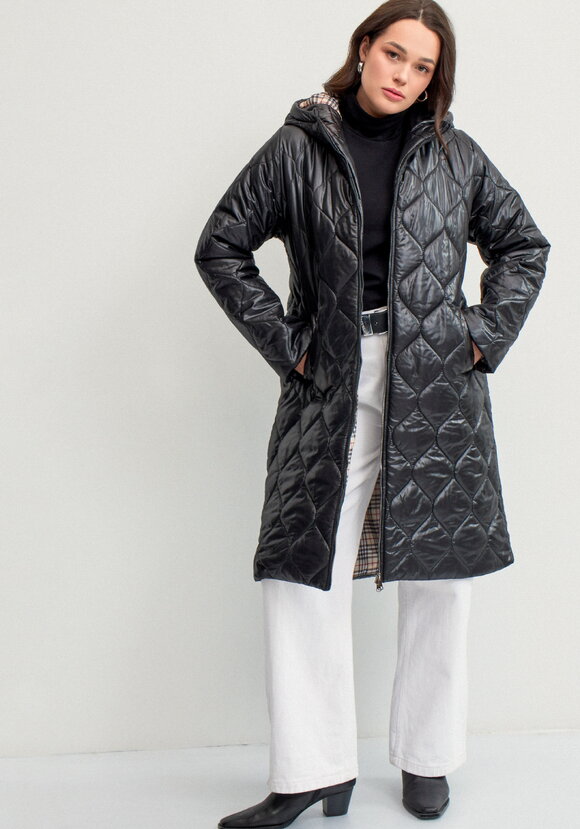 Куртка прямого кроя с капюшоном на молнии шир.  580, рис. 33