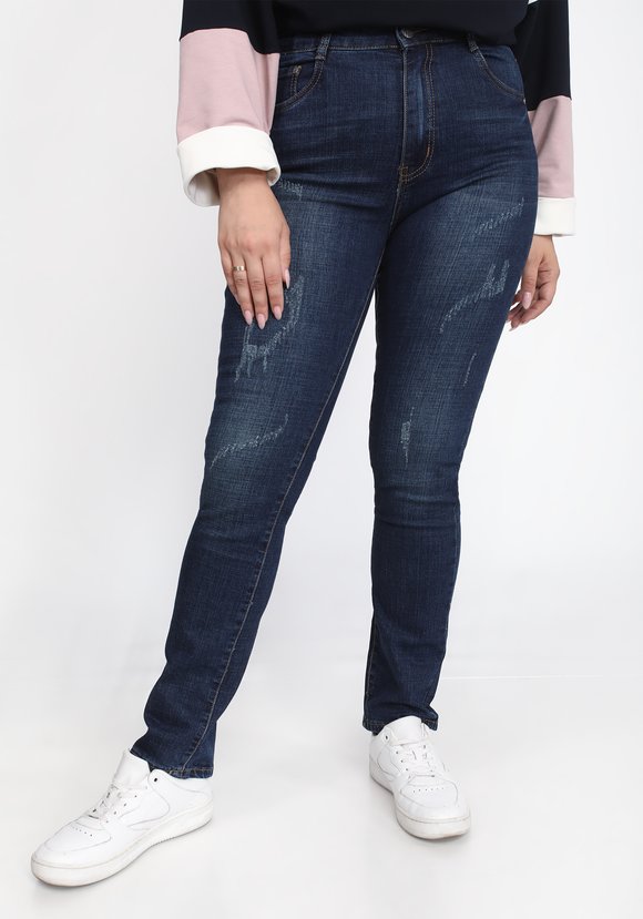 Джинсы с потертостями — купить со скидкой в магазине Леомакс за руб