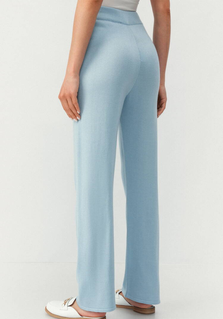 Костюм поло и брюки прямого кроя шир.  750, рис. 25