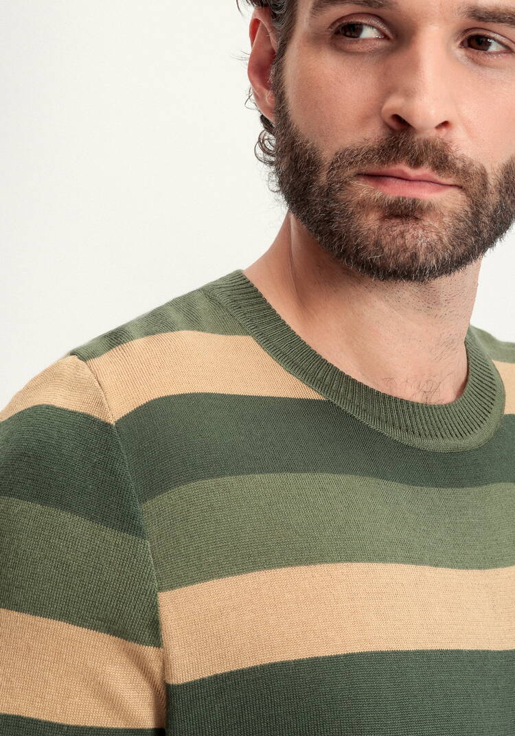 Джемпер с круглым воротом в полоску шир.  750, рис. 19