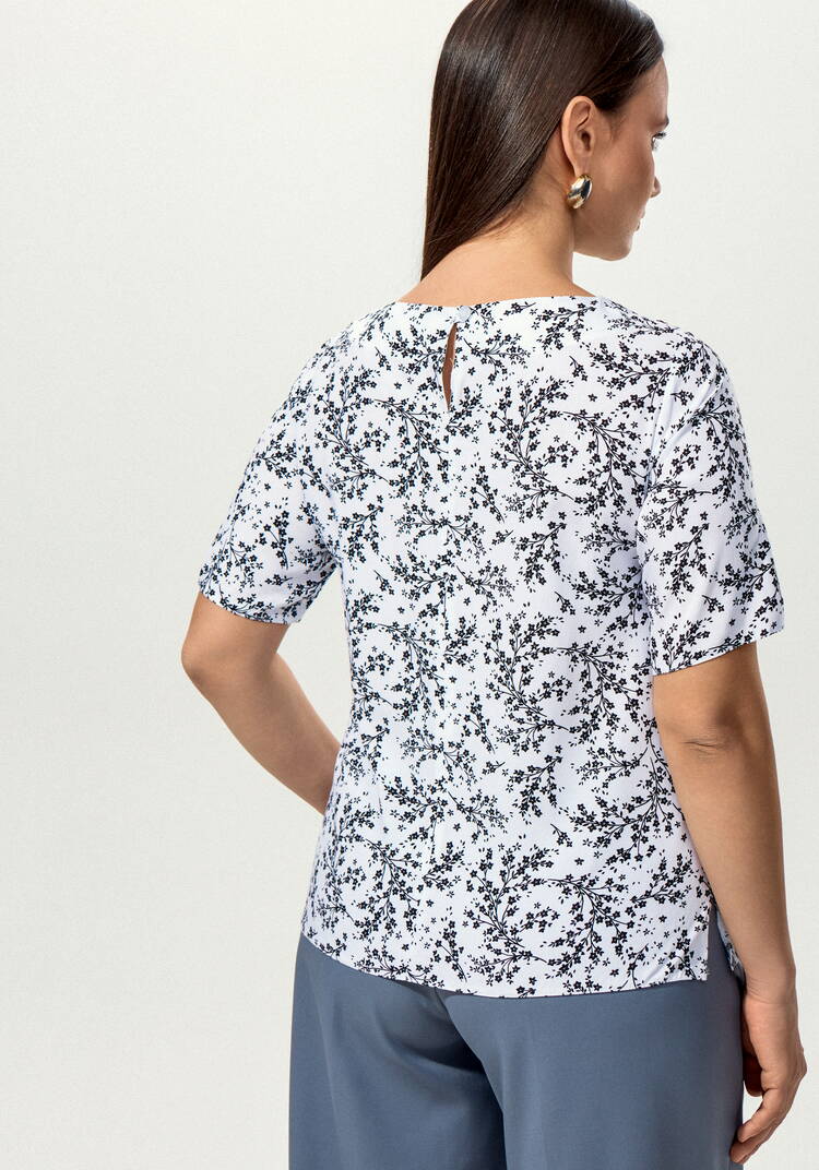 Блуза с пуговицей по спинке шир.  750, рис. 3