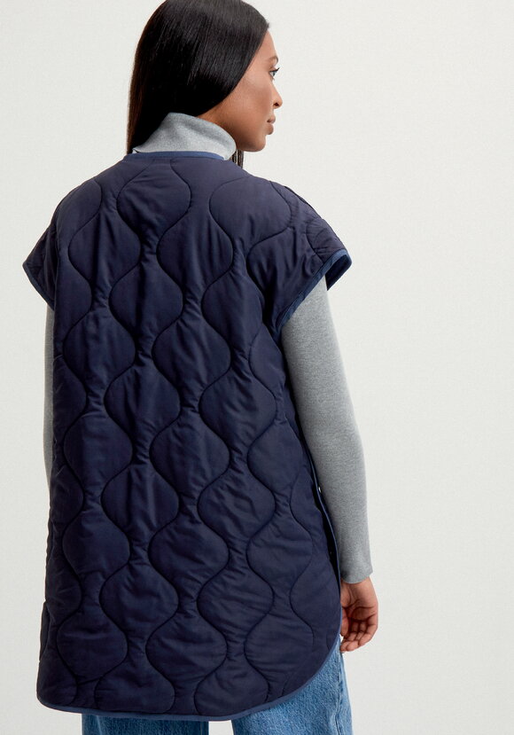 Жилет удлиненный на молнии шир.  580, рис. 13