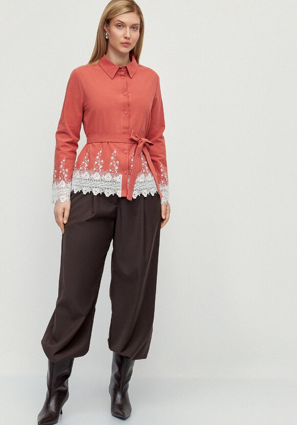 Блуза с кружевом на пуговицах Роуз шир.  580, рис. 16