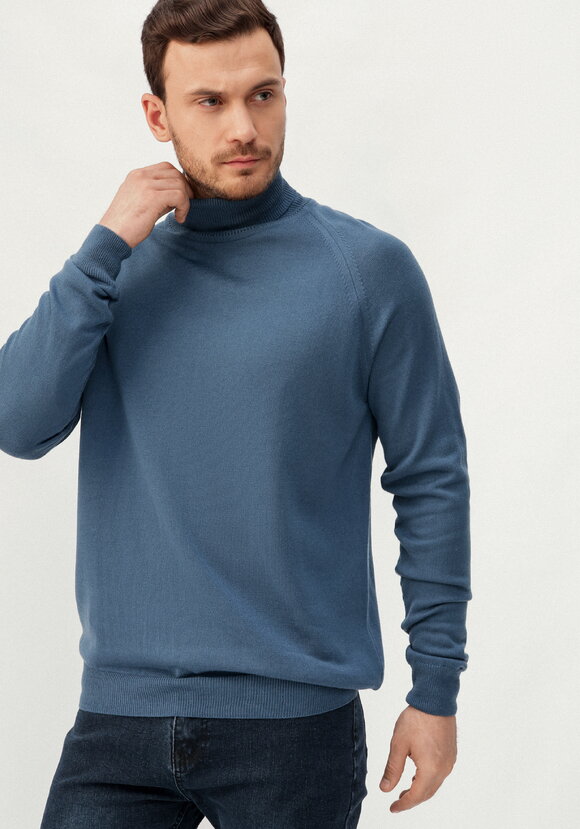 Джемпер вязаный с высокой горловиной шир.  580, рис. 8