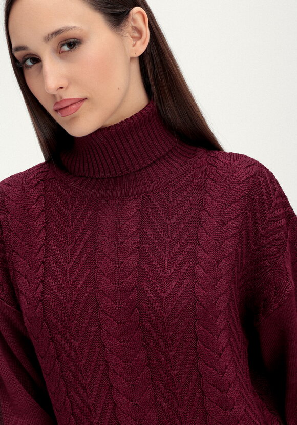 Платье двухцветное с фактурным рисунком шир.  580, рис. 19