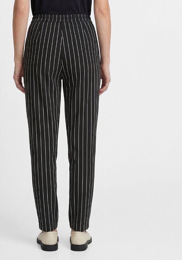 Брюки женские прямые, зауженные шир.  580, рис. 7