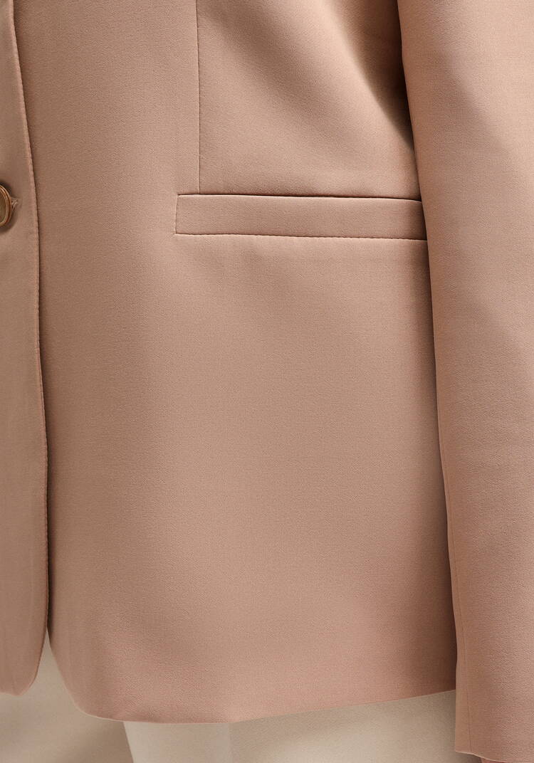 Пиджак с асимметричной шлицей по спинке шир.  750, рис. 4