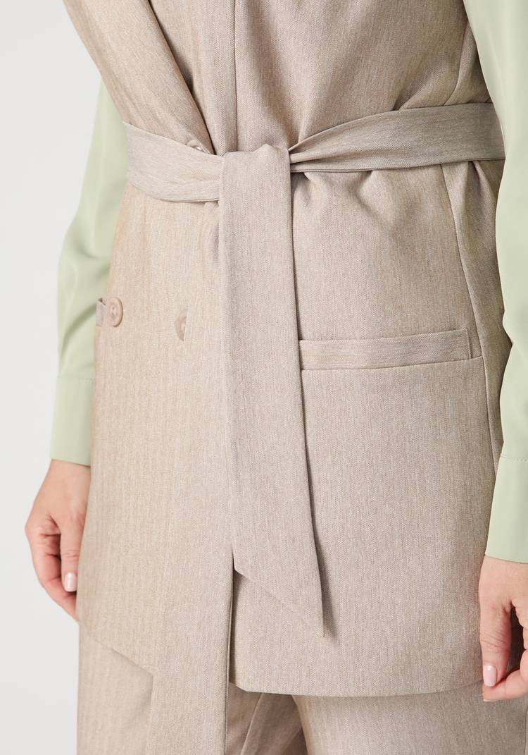 Жилет двубортный однотонный шир.  750, рис. 8