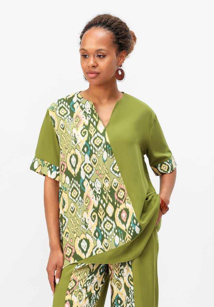 Костюм с асимметричными вставками шир.  750, рис. 19