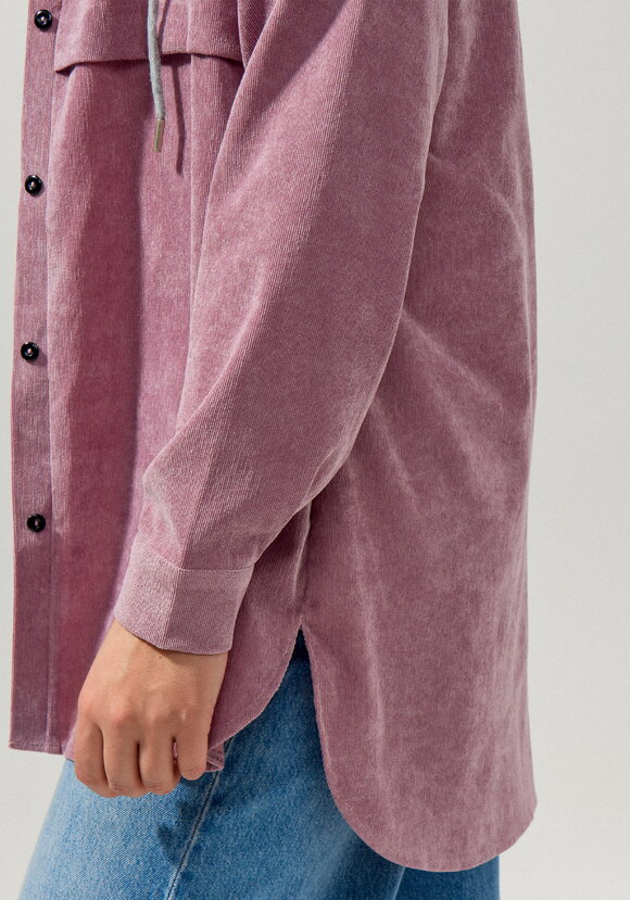 Рубашка из вельвета с капюшоном шир.  580, рис. 23