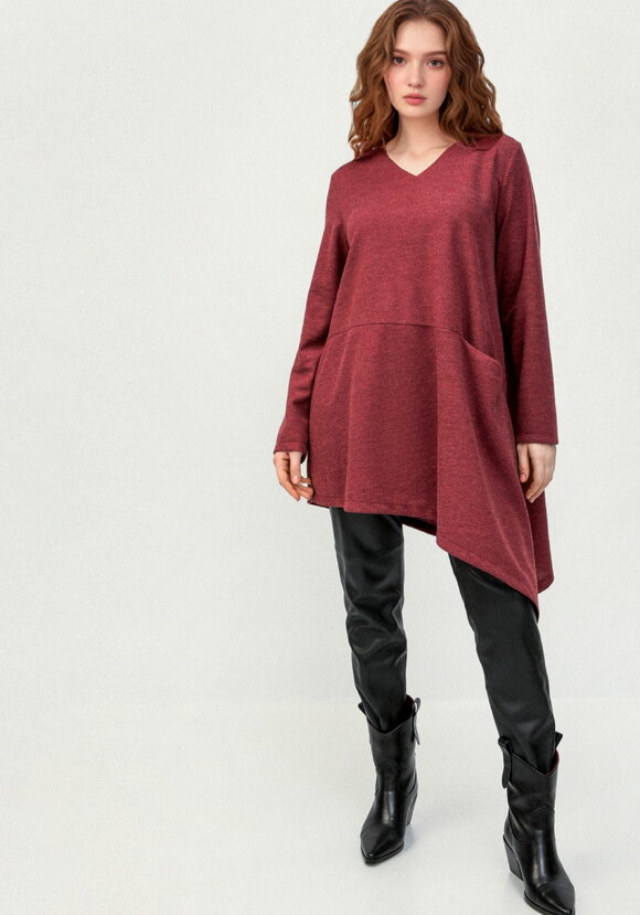 Туника с V-образным вырезом и косым низом шир.  580, рис. 9