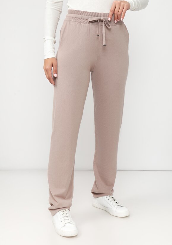 Брюки вязаные с подворотом по низу шир.  580, рис. 7