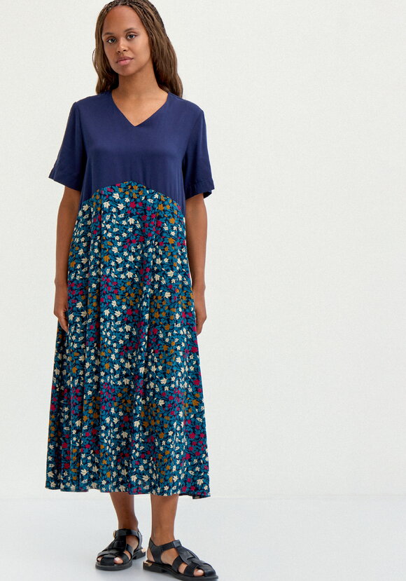 Платье  из комбинированной ткани с принтом шир.  580, рис. 12