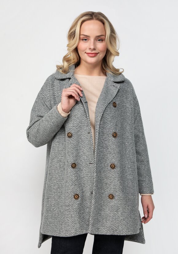 Полупальто свободного кроя шир.  580, рис. 16