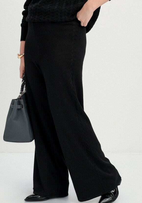 Брюки прямые свободной посадки с лампасами шир.  580, рис. 11