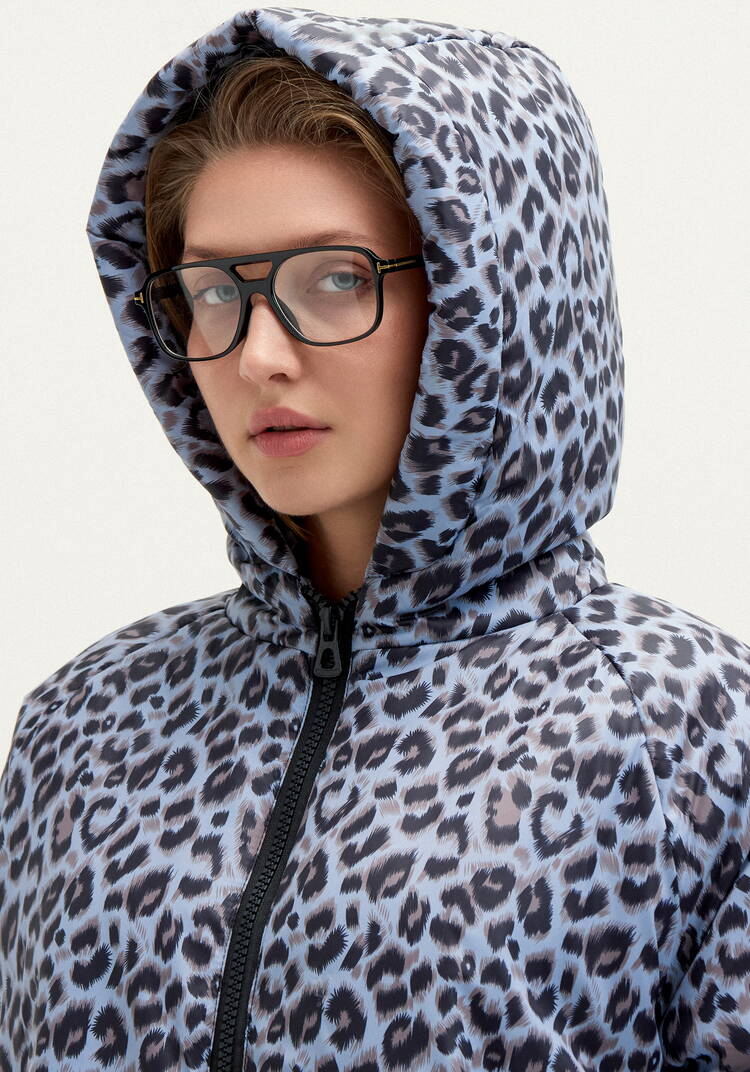 Куртка с анималистическим принтом и капюшоном шир.  750, рис. 16