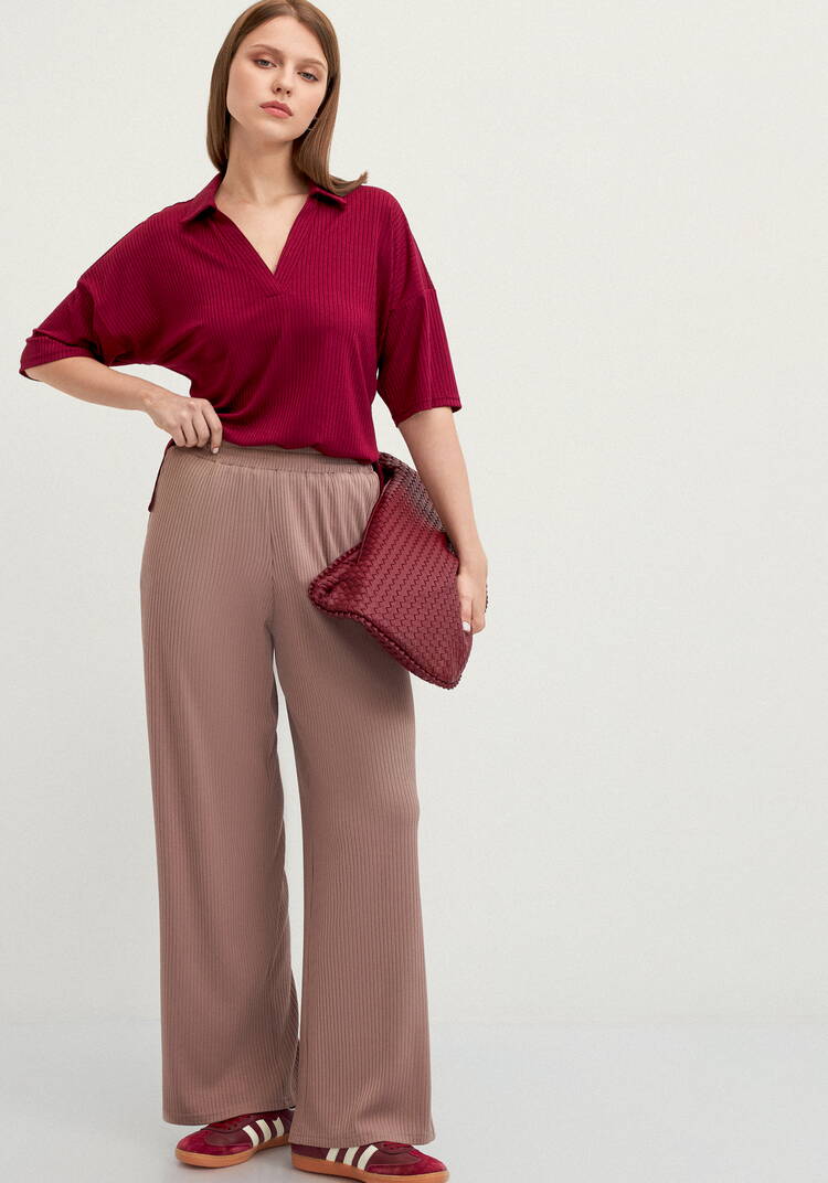 Поло с отложным воротником в рубчик шир.  750, рис. 31