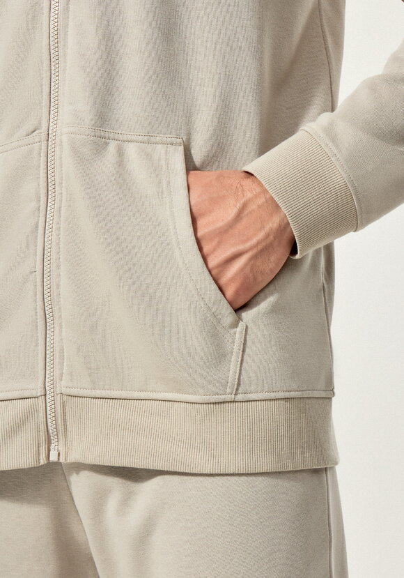 Толстовка с вышивкой и капюшоном шир.  580, рис. 6