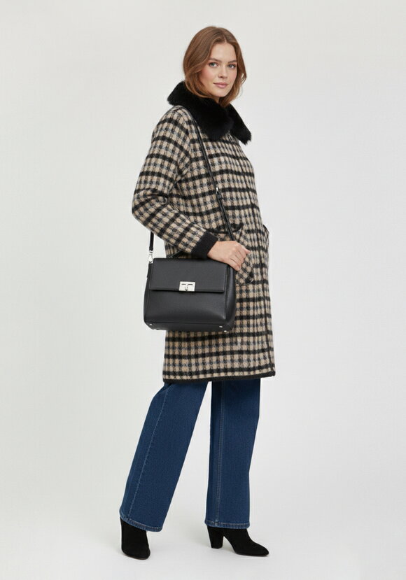 Пальто с отстегивающимся мехом шир.  580, рис. 5