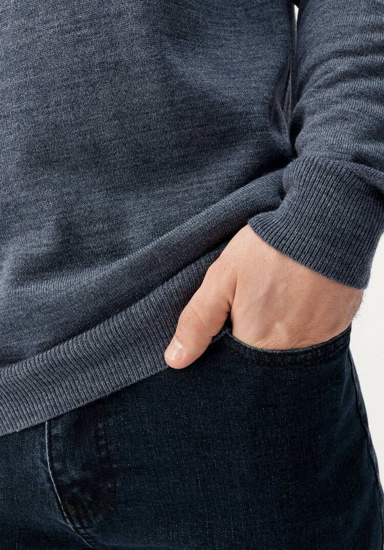 Джемпер вязаный с высокой горловиной шир.  750, рис. 28