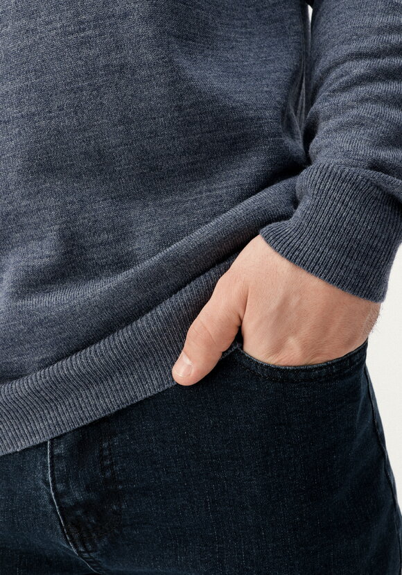 Джемпер вязаный с высокой горловиной шир.  580, рис. 28