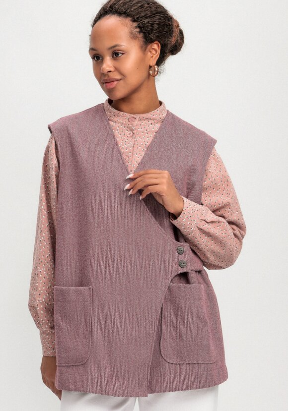 Жилет на запах свободного кроя шир.  580, рис. 21