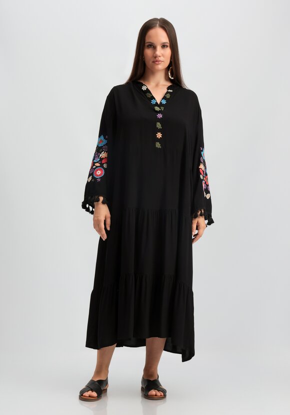 Платье ярусное с вышивкой и бахромой шир.  580, рис. 4