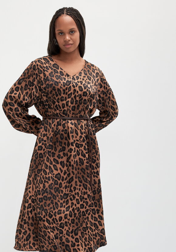 Платье Наталья шир.  580, рис. 2