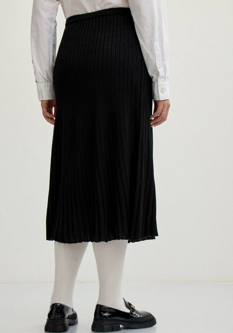 Юбка фактурная в вертикальную полоску шир.  750, рис. 7