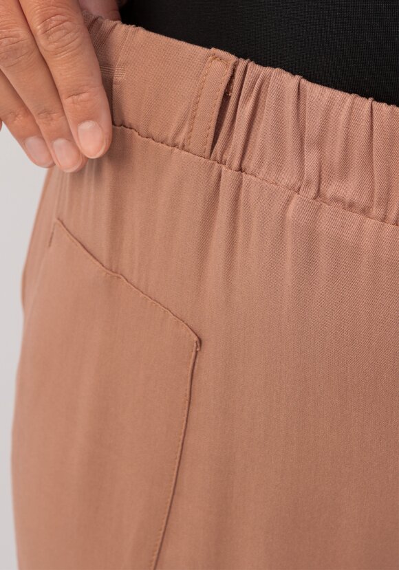 Брюки-кюлоты с накладными карманами шир.  580, рис. 22