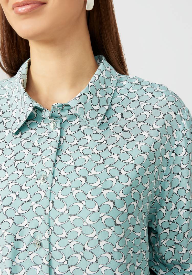 Блуза с отложным воротником на стойке шир.  750, рис. 17