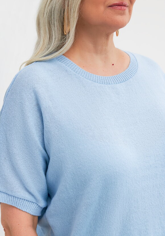 Джемпер Восхищение шир.  580, рис. 23