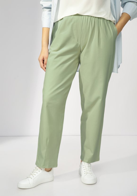 Брюки зауженные из хлопка с эластаном шир.  580, рис. 1