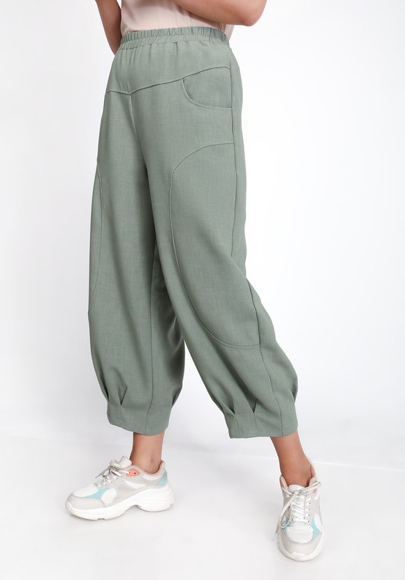 Брюки с защипами по низу шир.  580, рис. 9