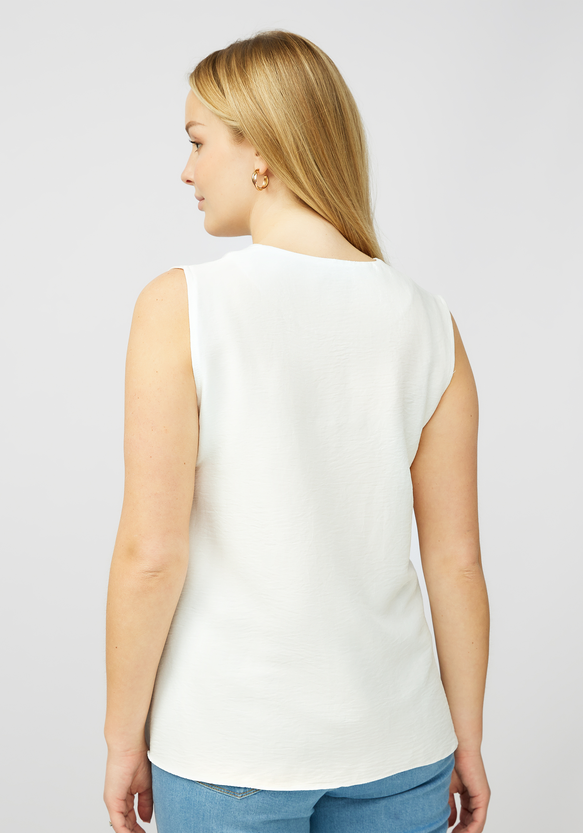 Блуза без рукавов с V образным вырезом VeraVo, размер 52, цвет белый - фото 4