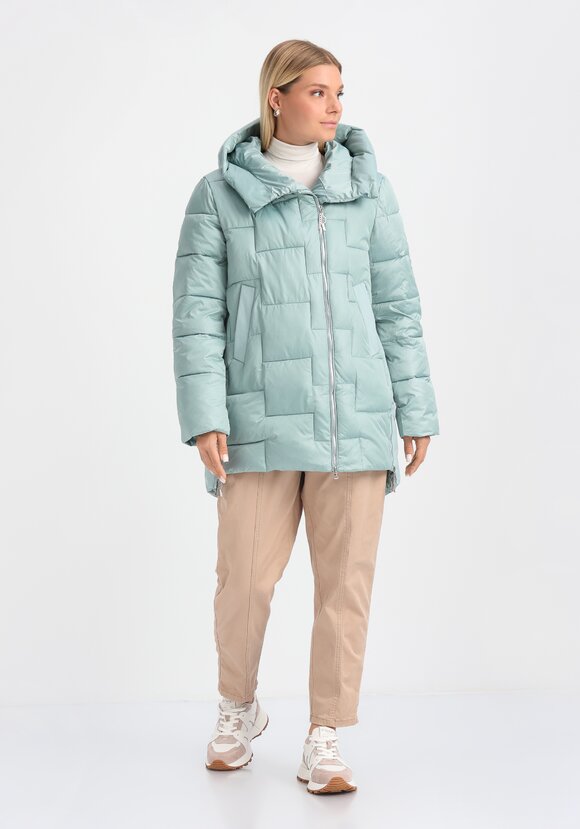 Куртка из мерцающей ткани с капюшоном шир.  580, рис. 16