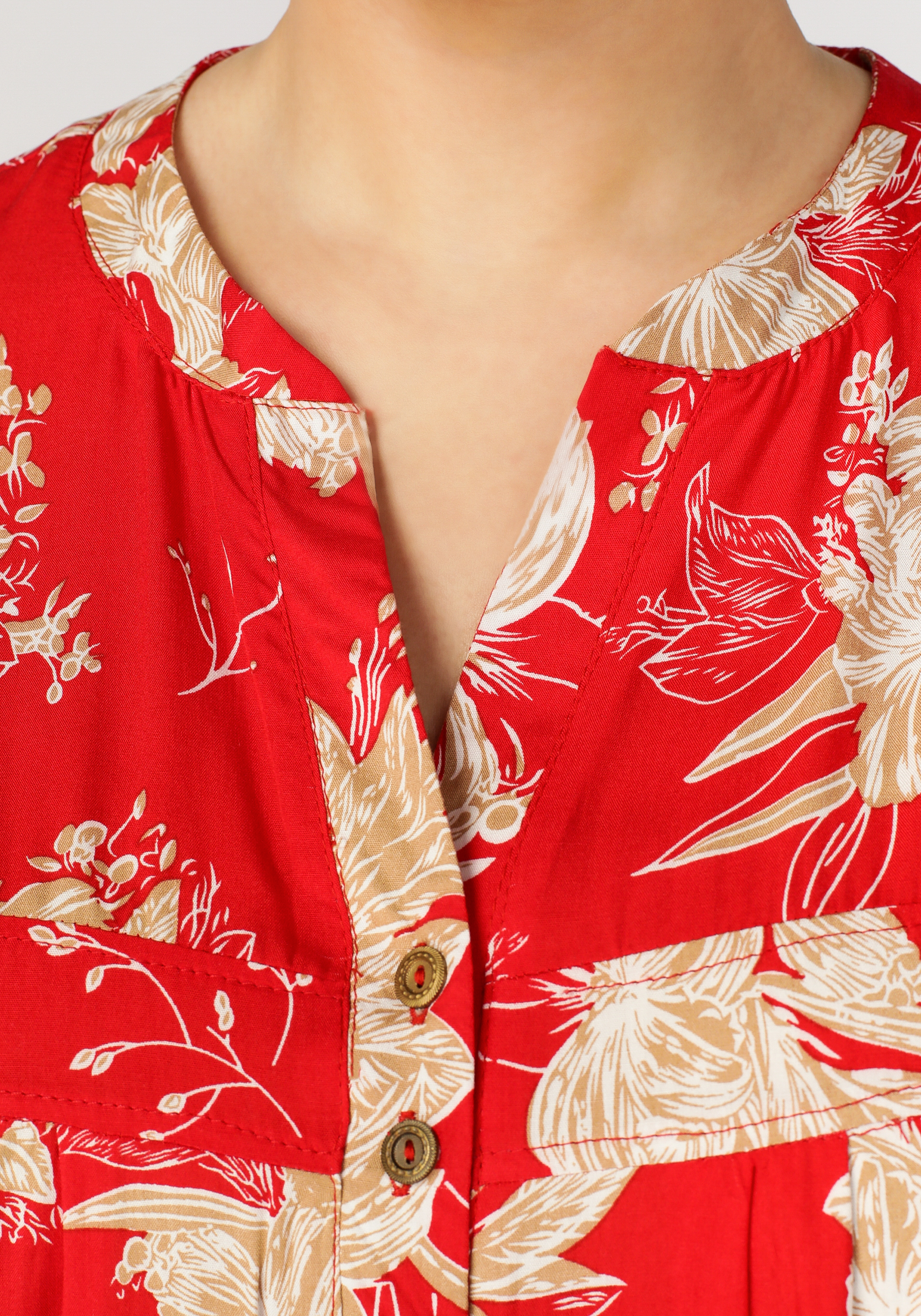Блуза на пуговицах с принтом "Эльза", цвет черный, размер 50 - фото 3