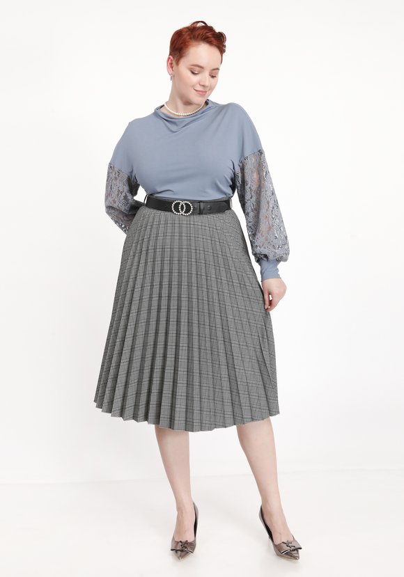 Джемпер с кружевной вставкой на рукавах шир.  580, рис. 12