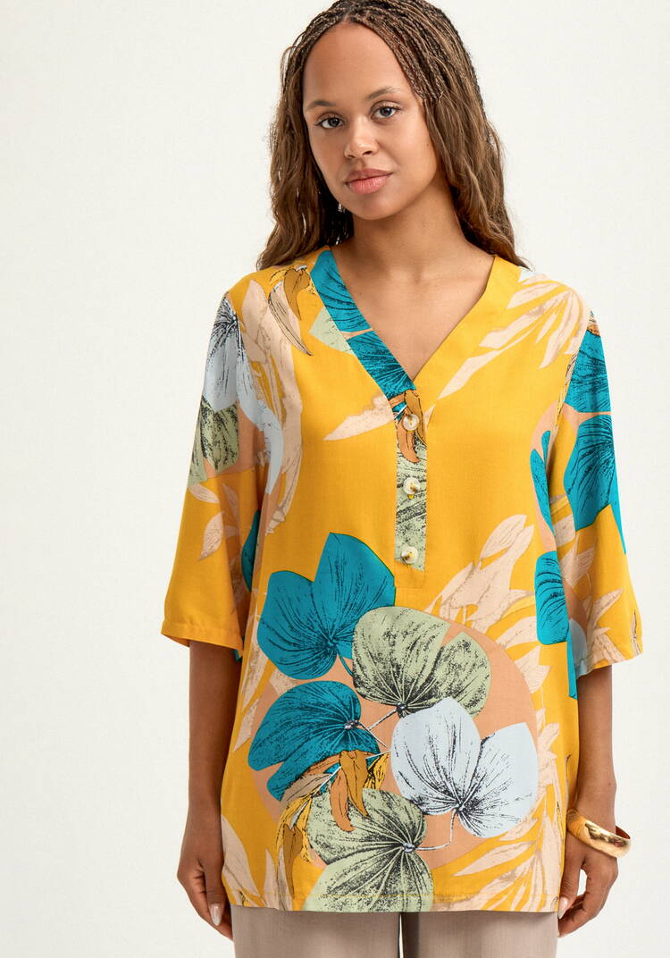 Блуза из штапеля с тропическим принтом шир.  750, рис. 28