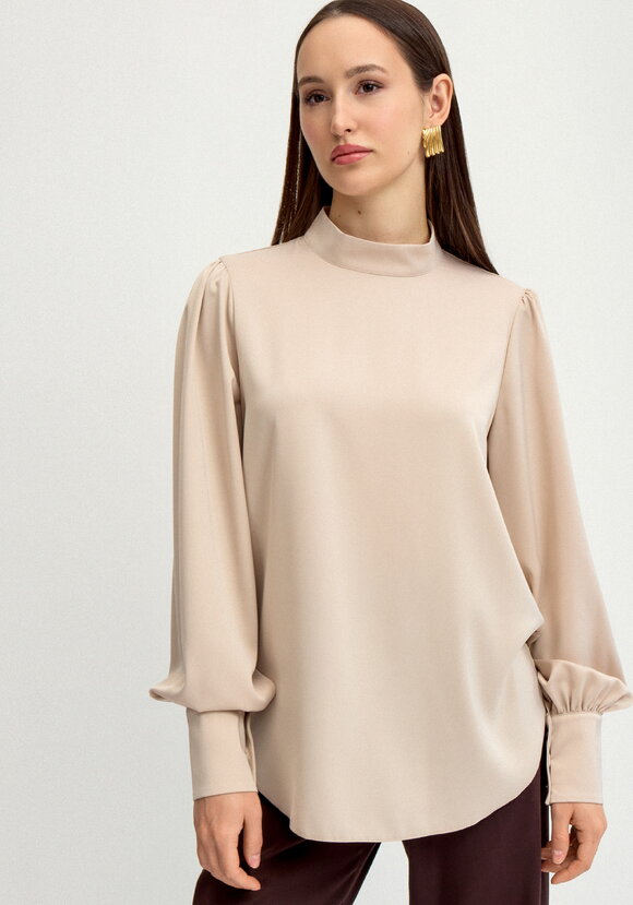 Блуза шелковая с пуговицами на вороте шир.  580, рис. 23