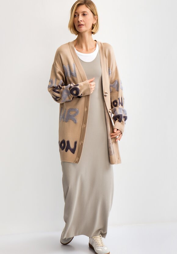 Кардиган с объемным леттерингом шир.  580, рис. 3