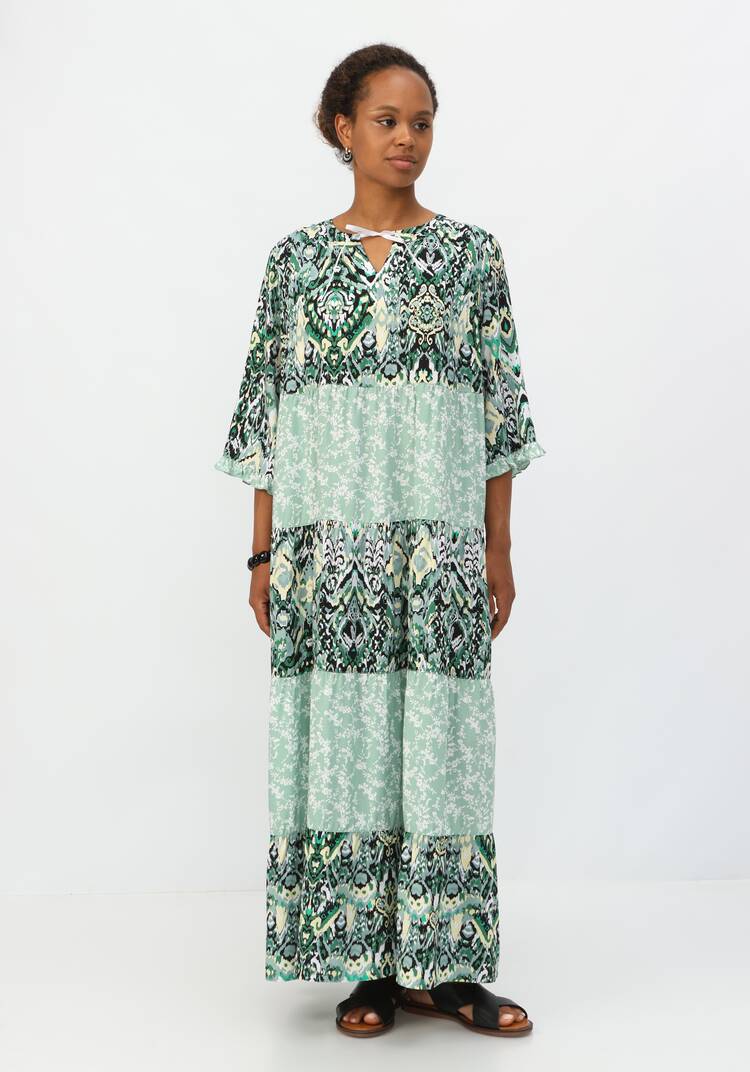 Платье с ярусами и комбинированным принтом шир.  750, рис. 12