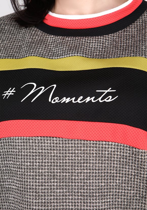 Джемпер с яркими вставками шир.  580, рис. 8