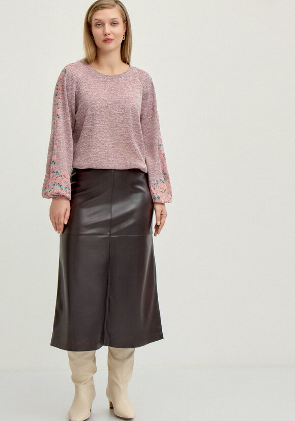 Джемпер с цветочными вставками по рукавам шир.  580, рис. 16