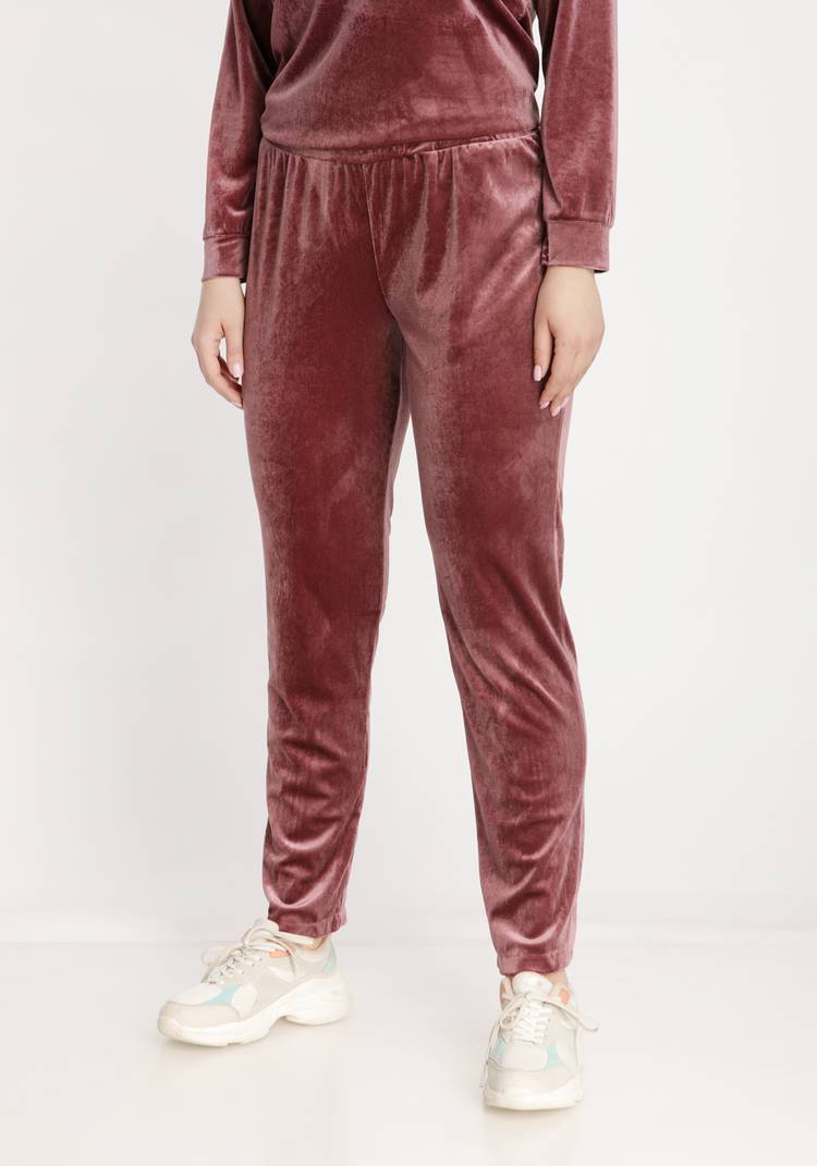 Костюм из бархата с аппликацией шир.  750, рис. 11