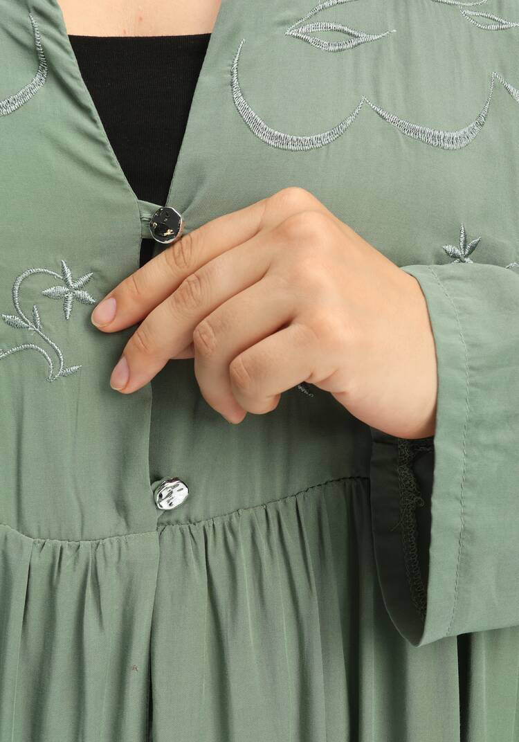 Рубашка удлиненная с вышивкой на кокетке шир.  750, рис. 15